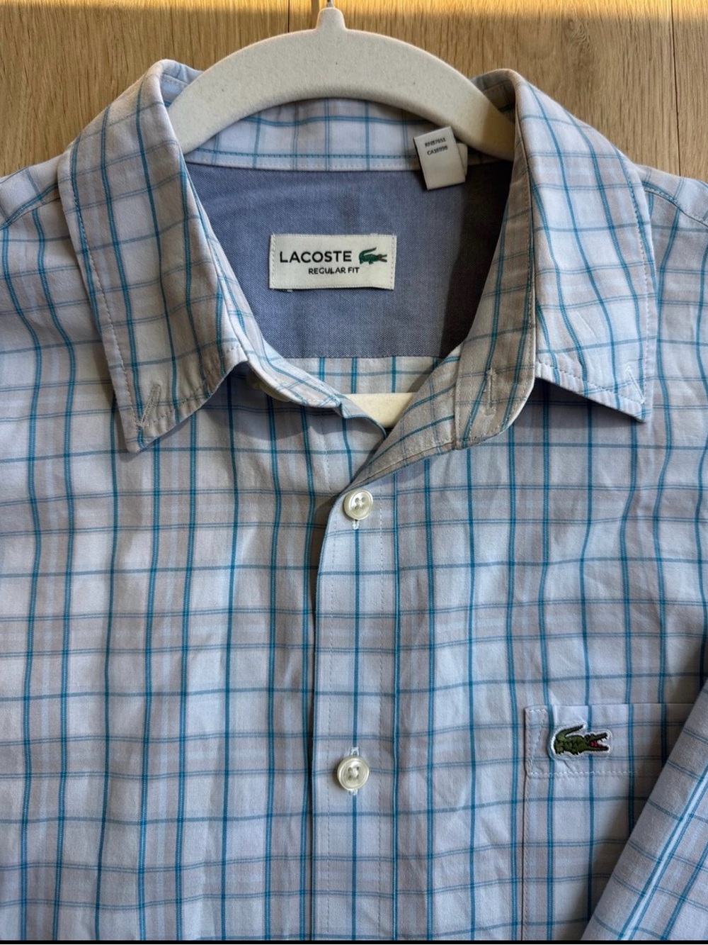 Lacoste Men’s Light Blue & White Checked Button-Down Shirt regular fit - MEDIUM